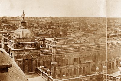 Vue panoramique des cours de la Résidence, Lucknow - Felice Beato